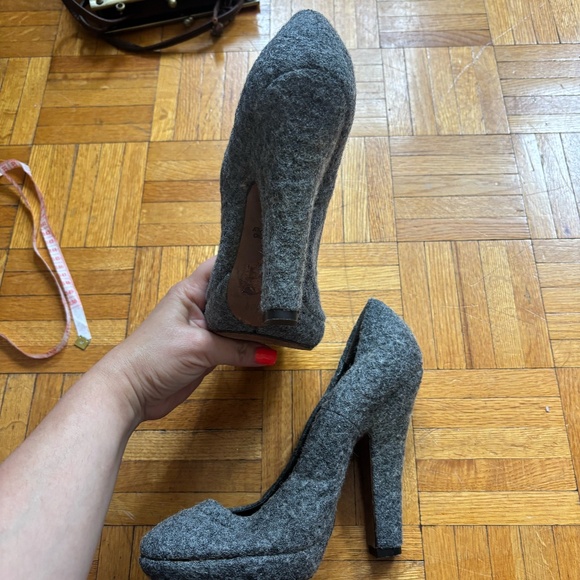 early 2010s Nina Ricci wool leather high heels - Picture 6 of 11